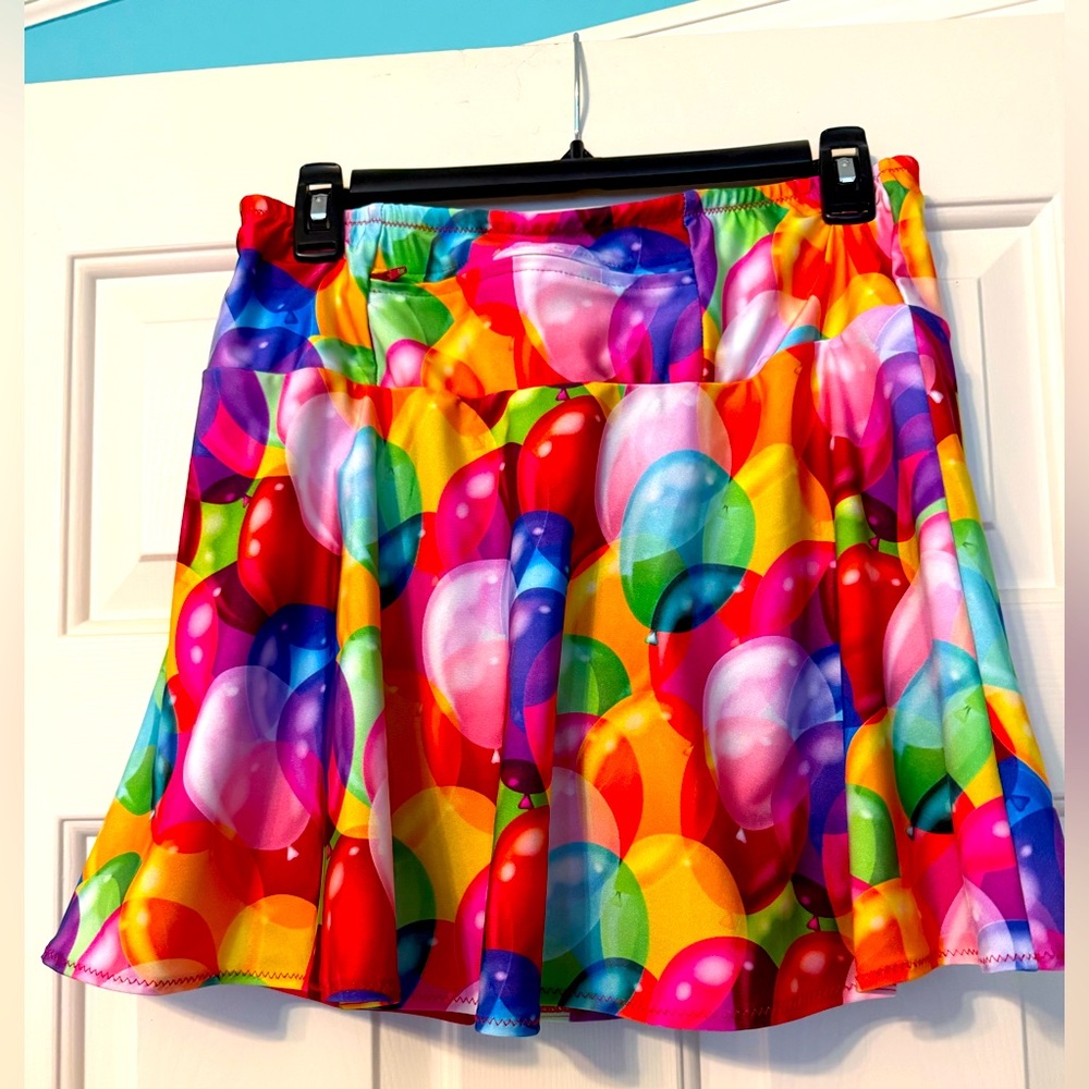 SparkleSkirts “Keep Up” Balloon Print Running Skirt/Compression Shorts Large
